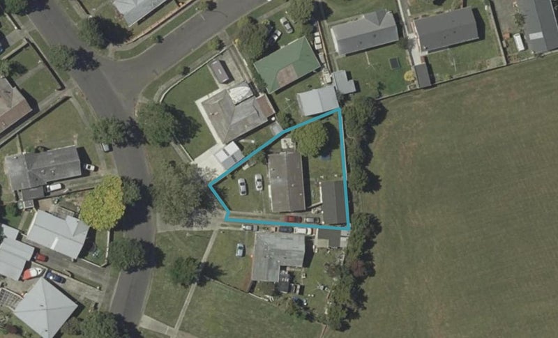 15 Robinson Crescent, Westbrook, Palmerston North - Carousel 1