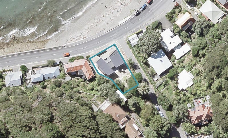 623 Marine Drive, Days Bay, Lower Hutt - Carousel 1
