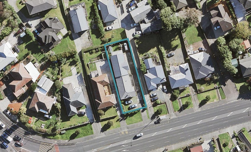 10 Maioro Street, New Windsor, Auckland - Carousel 1