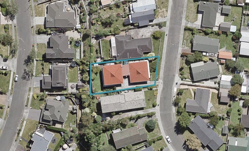 2/15 Roband Crescent, Brown Owl, Upper Hutt - Carousel 1
