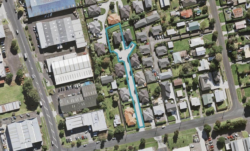67D Hastie Avenue, Mangere Bridge, Auckland - Carousel 1