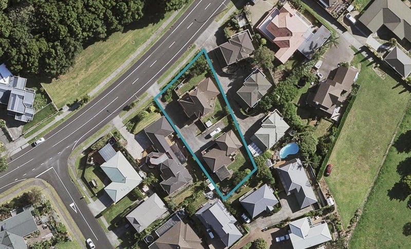1/81 Eugenia Rise, Totara Heights, Auckland - Carousel 1