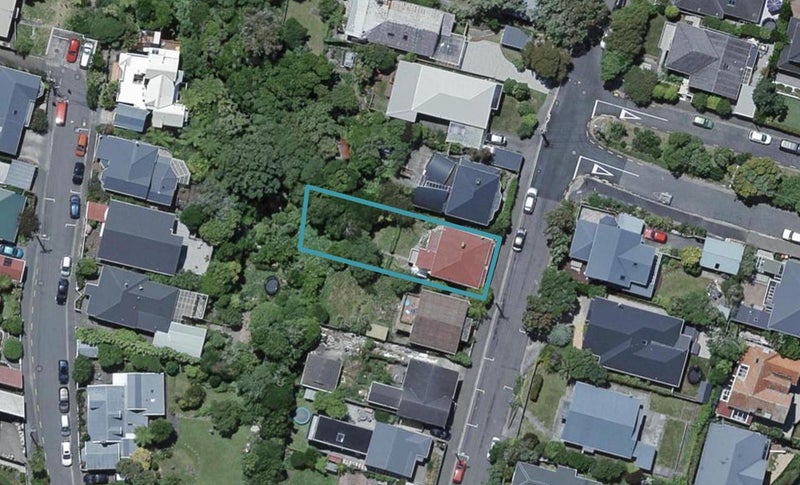 8 Pitt Street, Wadestown, Wellington - Carousel 1