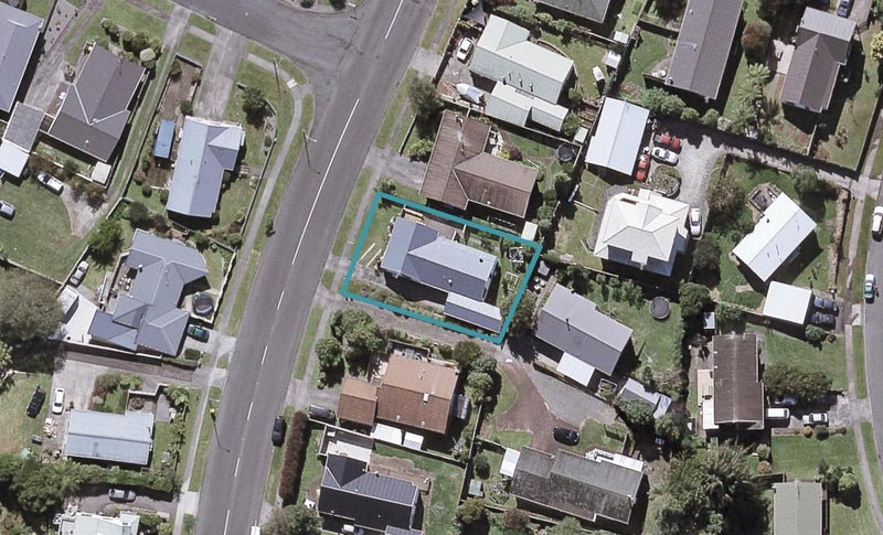 78 Heta Road, Highlands Park, New Plymouth - Carousel 1