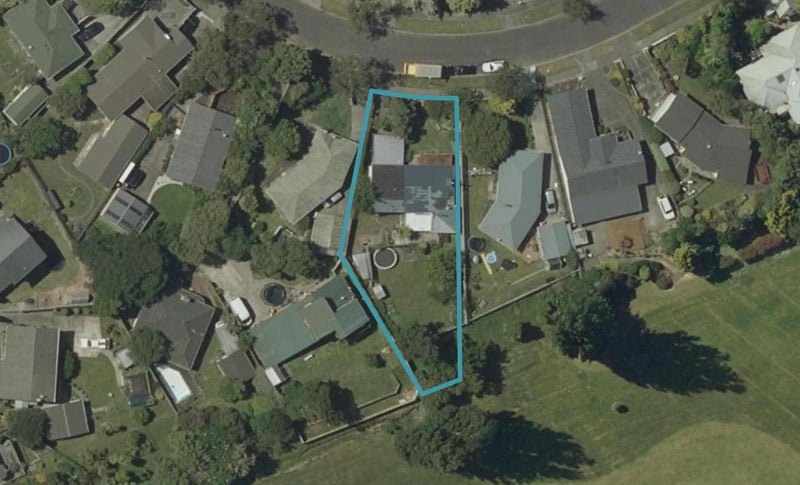 89 Ruamahanga Crescent, Terrace End, Palmerston North - Carousel 1