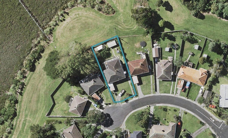 23 Philomel Crescent, Bayswater, Auckland - Carousel 1