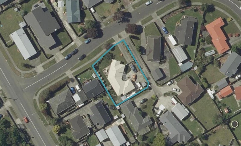 6 Peppertree Glade, Kelvin Grove, Palmerston North - Carousel 1