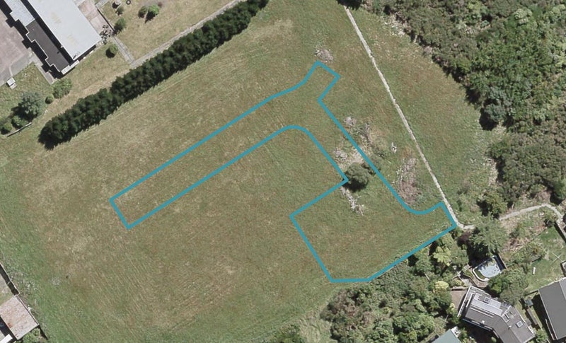 10 Thornbury Lane, Timberlea, Upper Hutt - Carousel 1