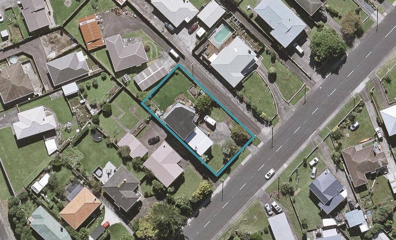 100 Ngamotu Road, Spotswood, New Plymouth - Carousel 1