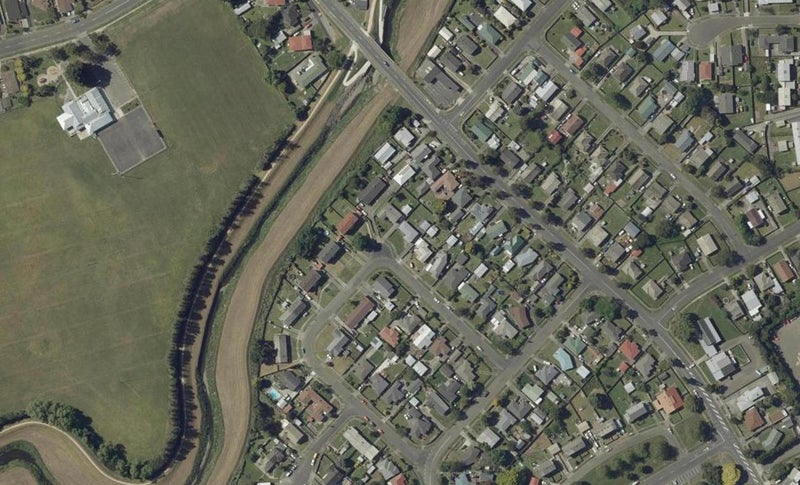 51 Stephens Crescent, Highbury, Palmerston North - Carousel 1