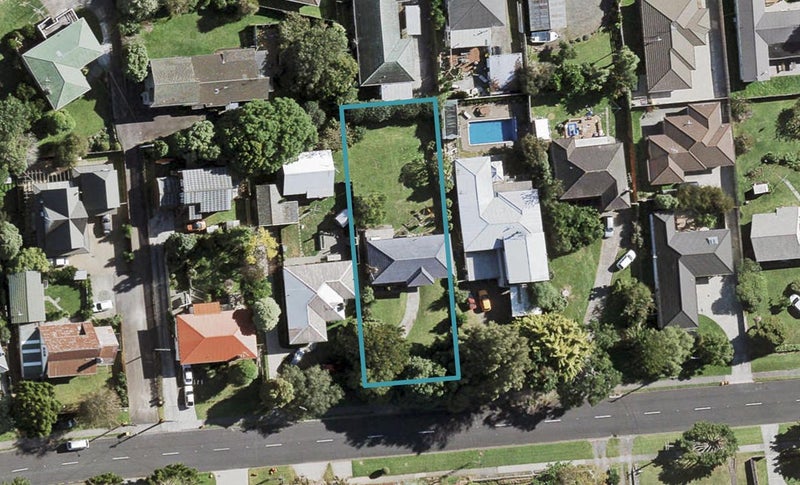 15 Clark Road, Pahurehure, Papakura - Carousel 1