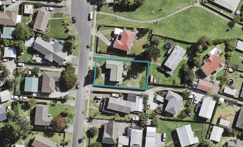 9 Elvira Place, Ranui, Auckland - Carousel 1