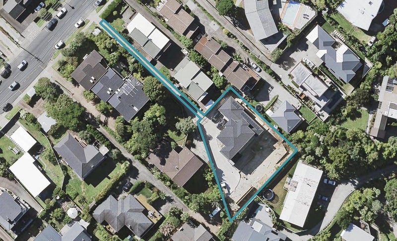 53 Aberdeen Road, Castor Bay, Auckland - Carousel 1