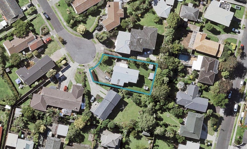 12 Pedersen Place, Bucklands Beach, Auckland - Carousel 1