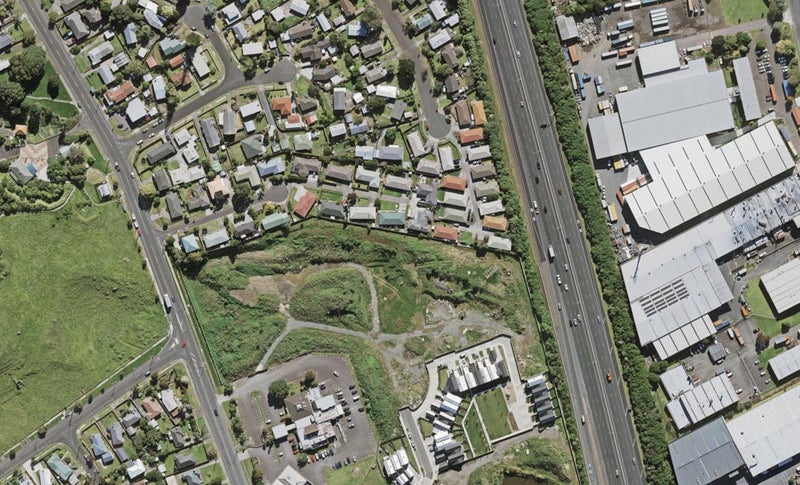 70 Tukari Lane, Mangere Bridge, Auckland - Carousel 1