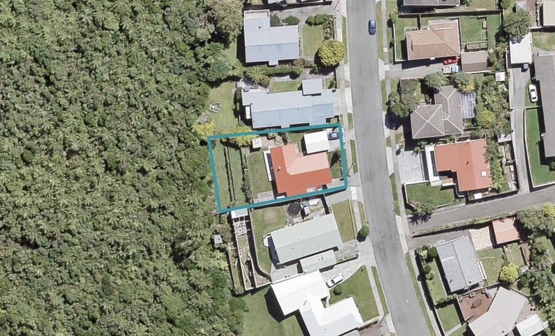 38 Mossburn Grove, Kelson, Lower Hutt - Carousel 1
