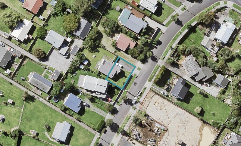 9 Lyndhurst Street, Wai o Taiki Bay, Auckland - Carousel 1