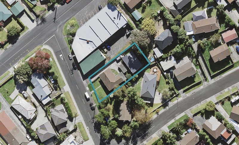 6 Spargo Road, Massey, Auckland - Carousel 1