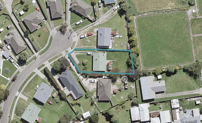 12 Kea Grove, Elderslea, Upper Hutt - Carousel 1