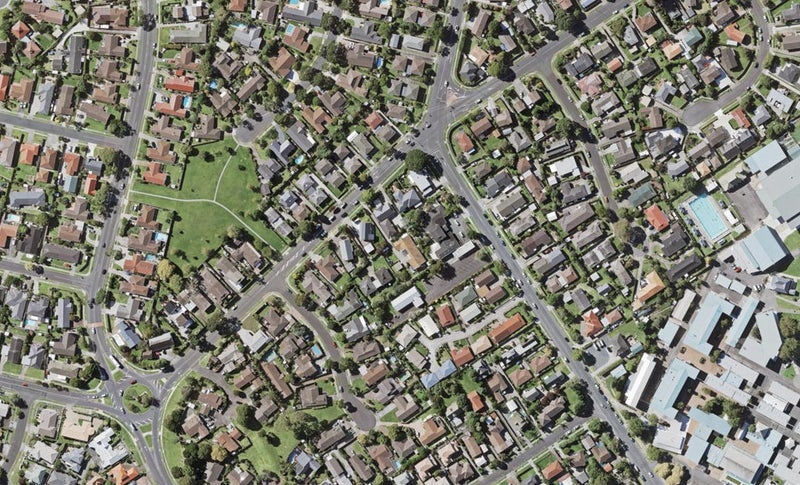 1/6 Fortunes Road, Half Moon Bay, Auckland - Carousel 1