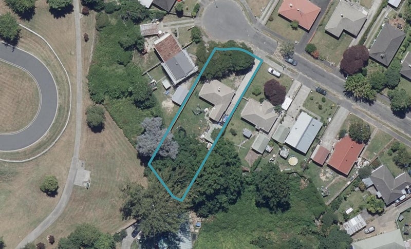 11 Allenby Street, Bader, Hamilton - Carousel 1