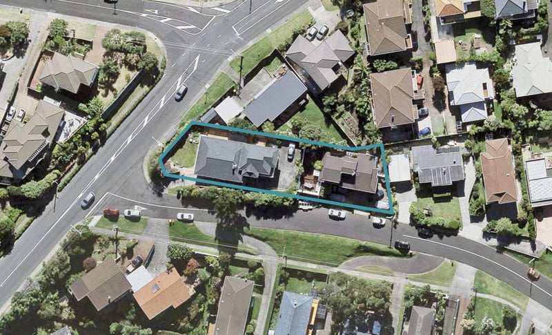 1/851 Beach Road, Waiake, Auckland - Carousel 1
