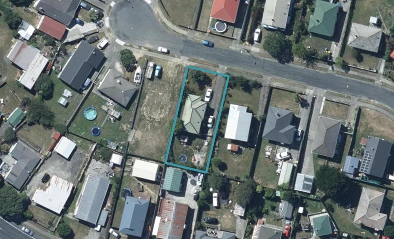 13 Caduceus Place, Ascot Park, Porirua - Carousel 1
