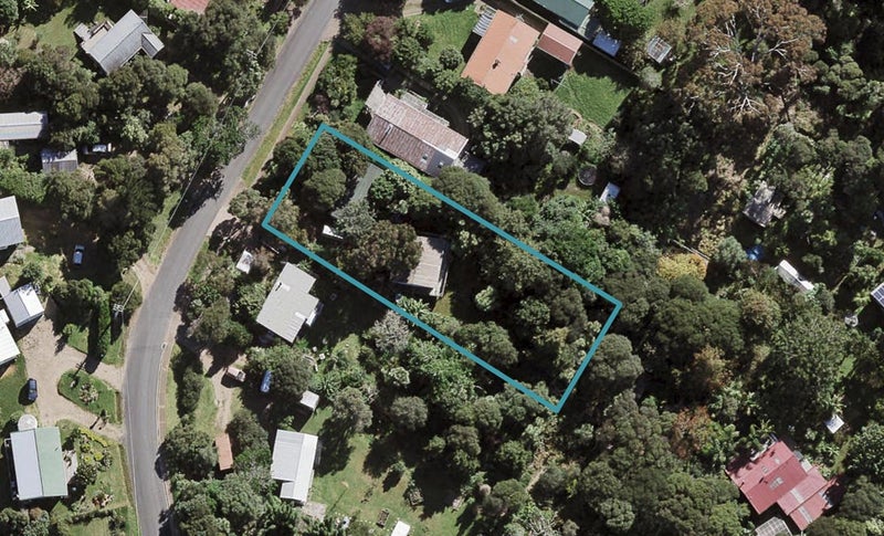 23 Whakarite Road, Ostend, Waiheke Island - Carousel 1