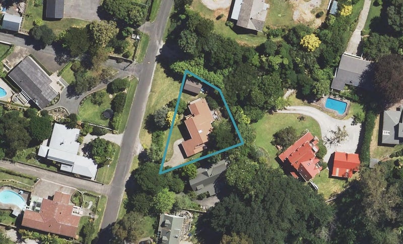 18 Grant Road, Whataupoko, Gisborne - Carousel 1