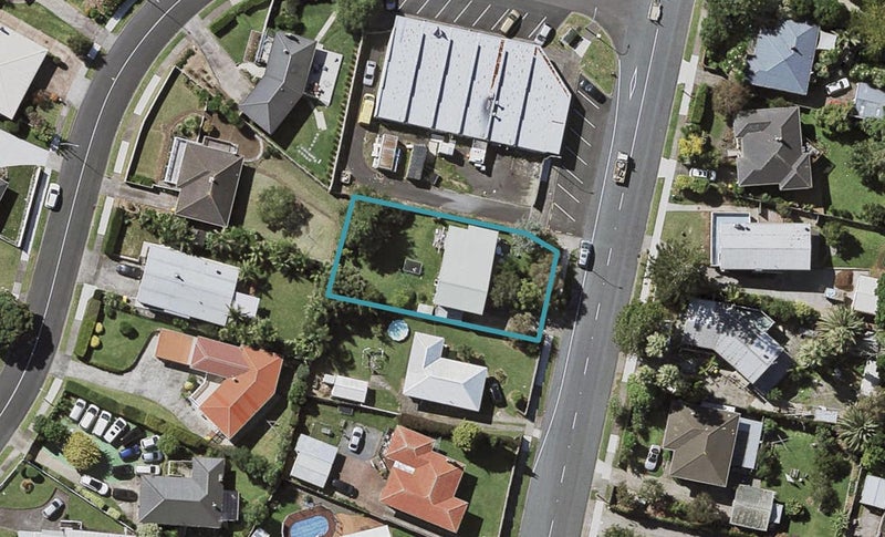 11 Cardiff Road, Pakuranga, Auckland - Carousel 1