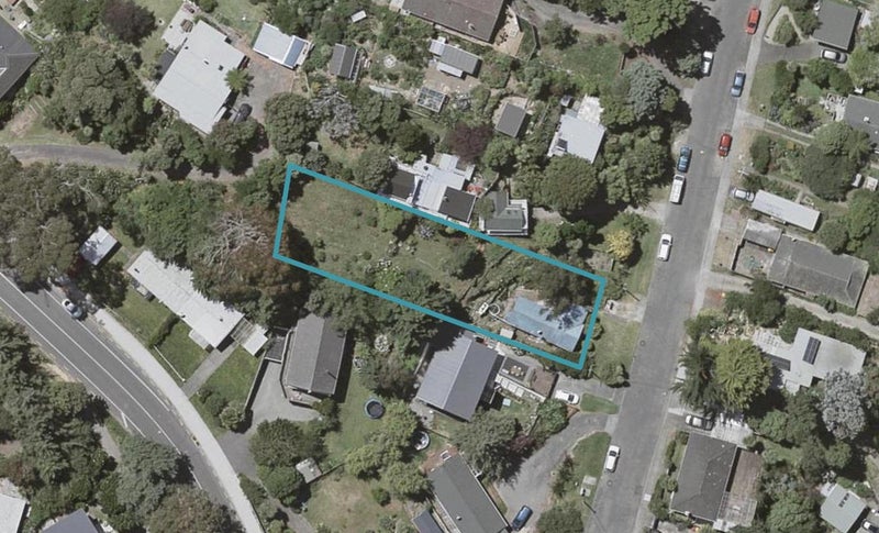 5 Clunie Avenue, Raumati South, Paraparaumu - Carousel 1