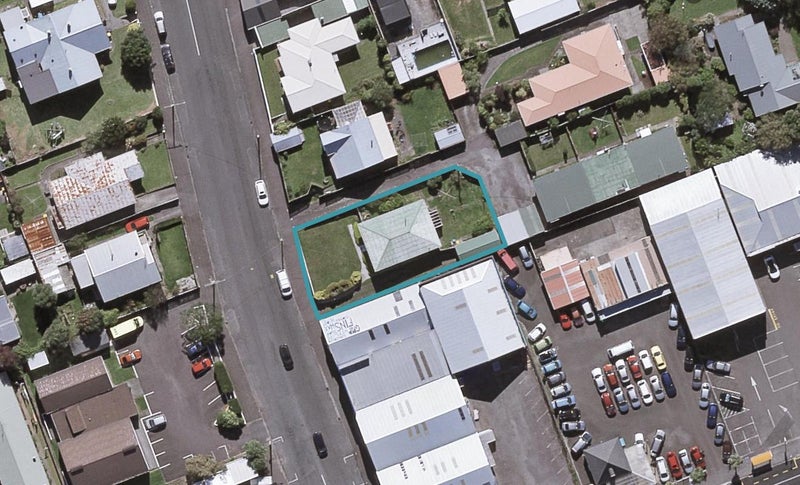 37A Beach Street, Fitzroy, New Plymouth - Carousel 1