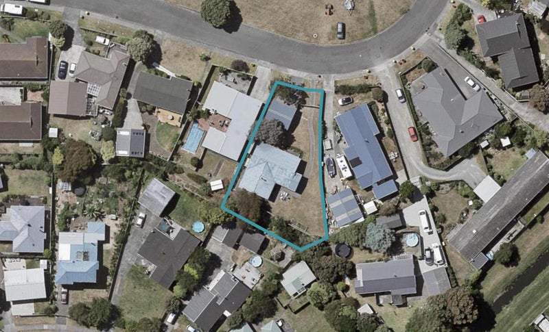 18 Olive Terrace, Paraparaumu Beach, Paraparaumu - Carousel 1