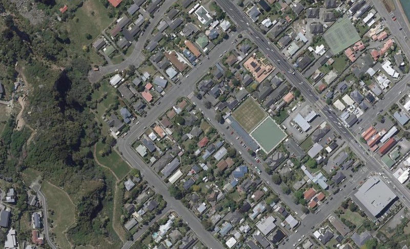 8 James Street, Redcliffs, Christchurch - Carousel 1