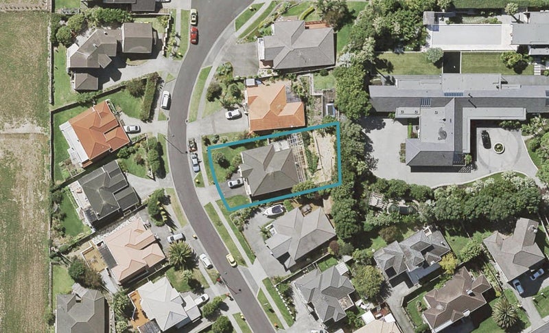 7 Maidstone Place, Oteha, Auckland - Carousel 1