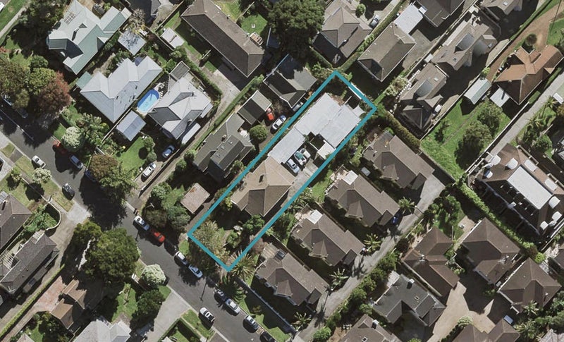 25A Tawera Road, Greenlane, Auckland - Carousel 1