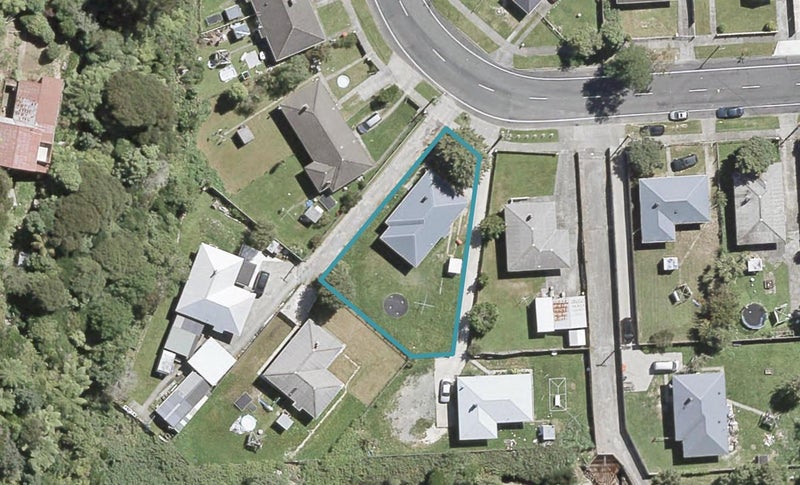 396 George Street, Stokes Valley, Lower Hutt - Carousel 1