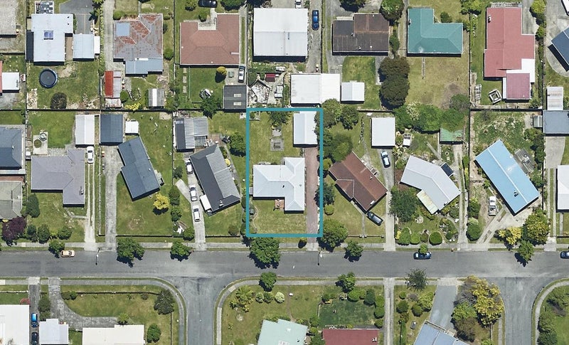 12 Compton Street, Fenton Park, Rotorua - Carousel 1