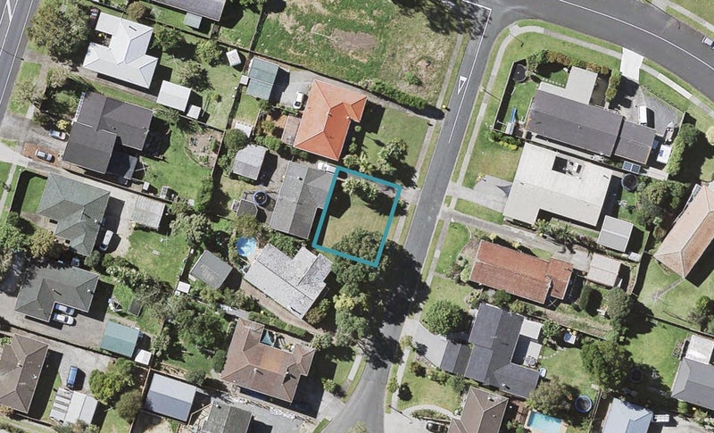 5A Quibray Place, Botany Downs, Auckland - Carousel 1