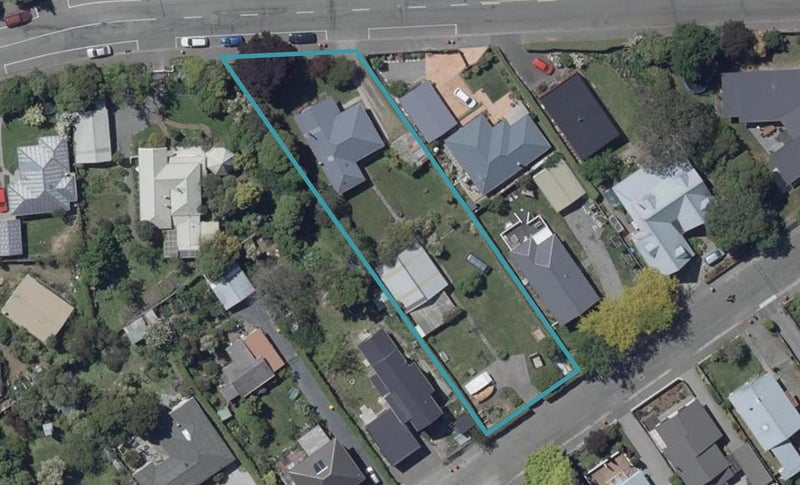 15 Martindales Road, Heathcote Valley, Christchurch - Carousel 1