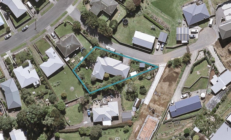 4 Lavender Close, Spotswood, New Plymouth - Carousel 1