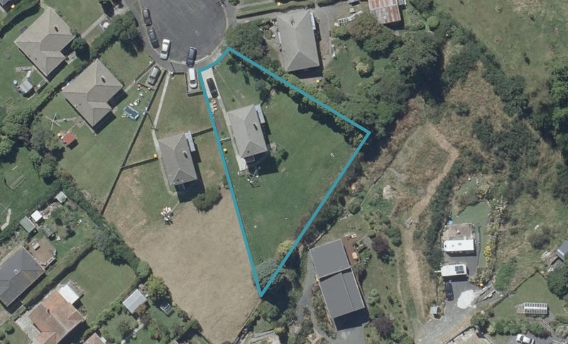 15 Newhaven Street, Liberton, Dunedin - Carousel 1
