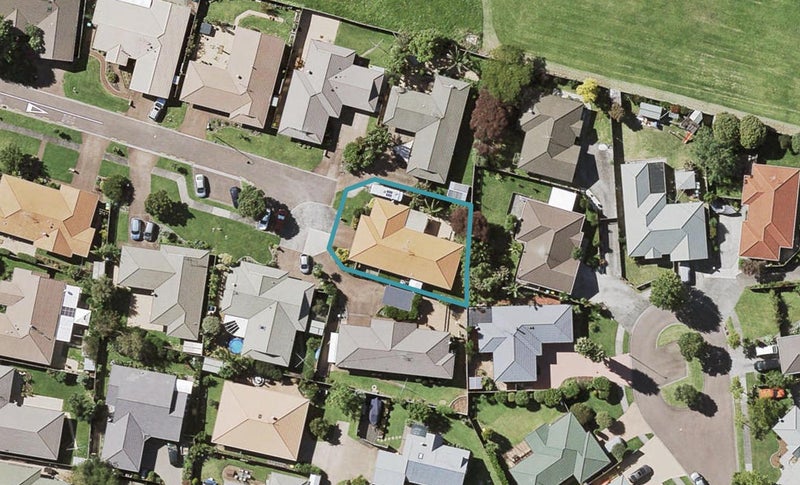 9 Saidia Place, Huntington Park, Auckland - Carousel 1