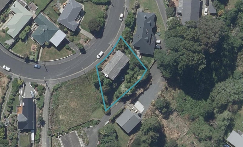 57 Centennial Avenue, Helensburgh, Dunedin - Carousel 1