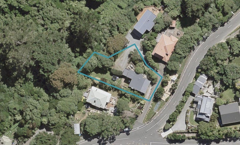 27 Korokoro Road, Korokoro, Lower Hutt - Carousel 1