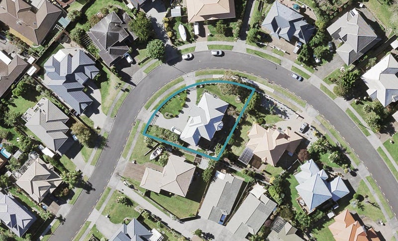 24 Rochester Crescent, Somerville, Auckland - Carousel 1