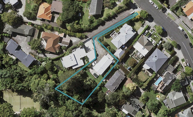 24A Waiatarua Road, Remuera, Auckland - Carousel 1