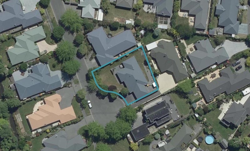 15 Creedon Glen, Casebrook, Christchurch - Carousel 1