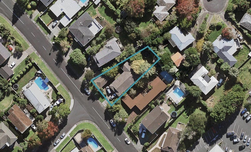 75 Eban Avenue, Hillcrest, Auckland - Carousel 1