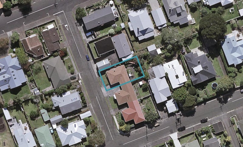 25 Stoke Street, Westown, New Plymouth - Carousel 1